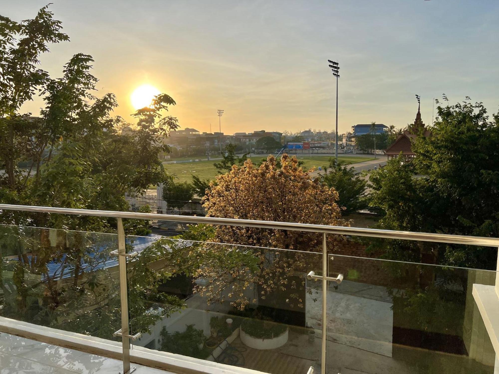 Nyna Villa Guesthouse 贡布 外观 照片