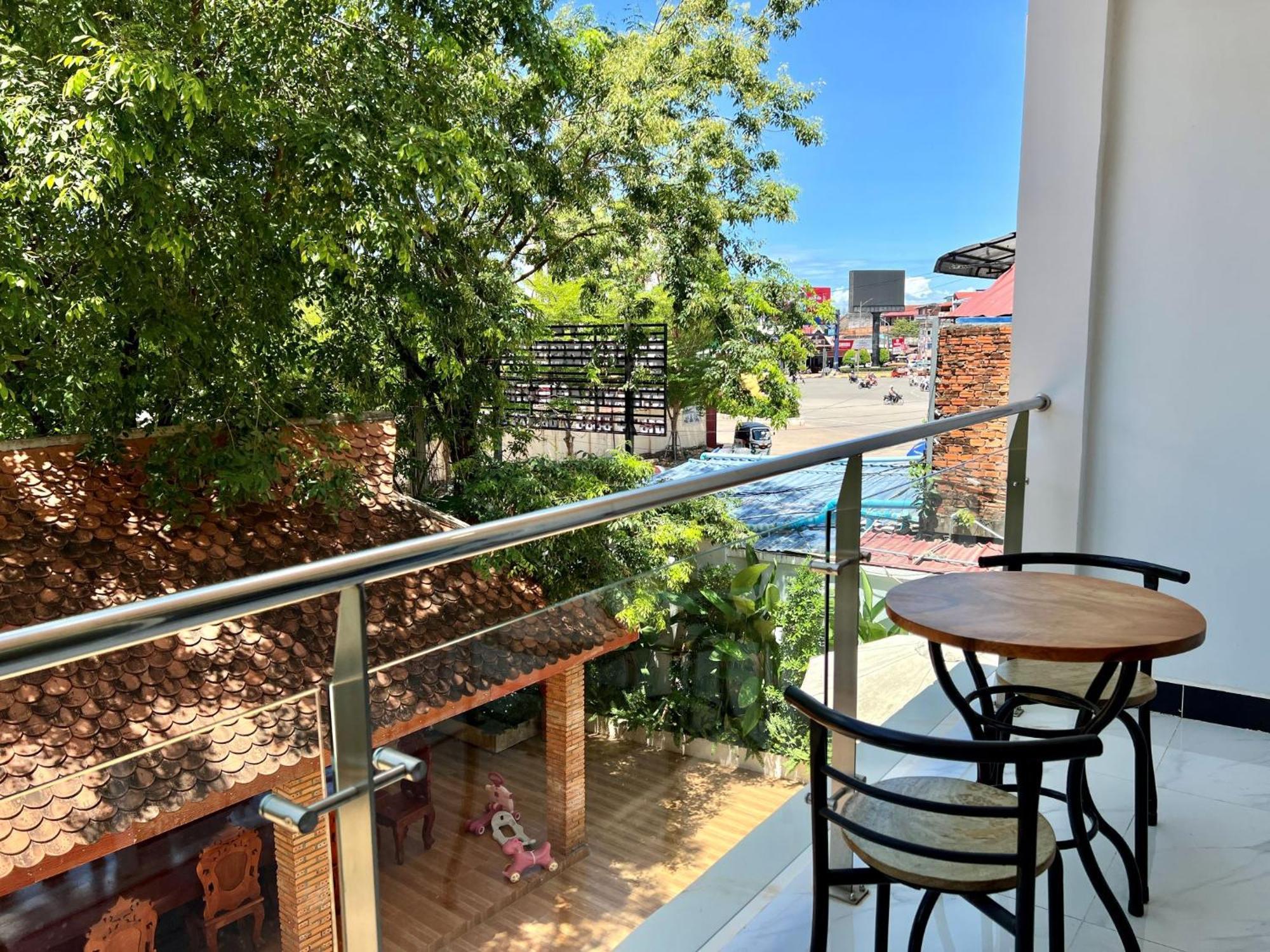 Nyna Villa Guesthouse 贡布 外观 照片